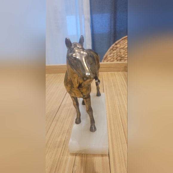 Brass Horses Mounted on Marble Bases - Picture 4 of 16